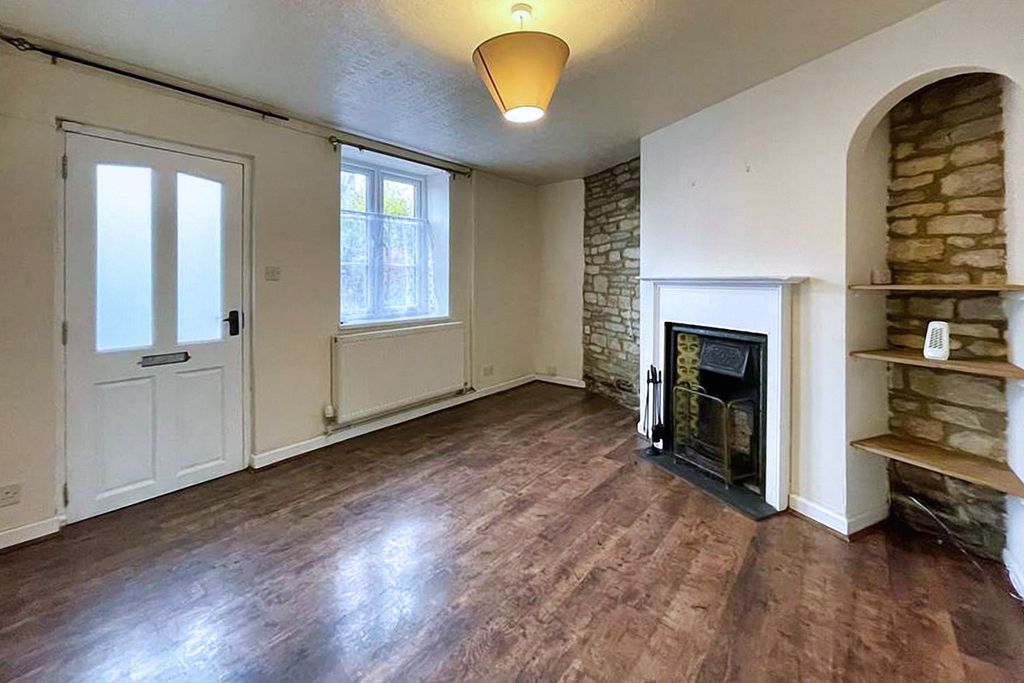 Property photo 3 of 10 Living Room