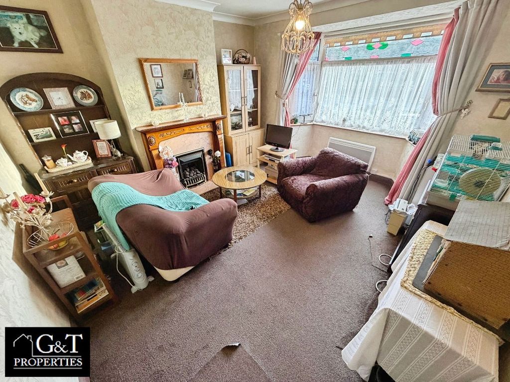 Property photo 2 of 26