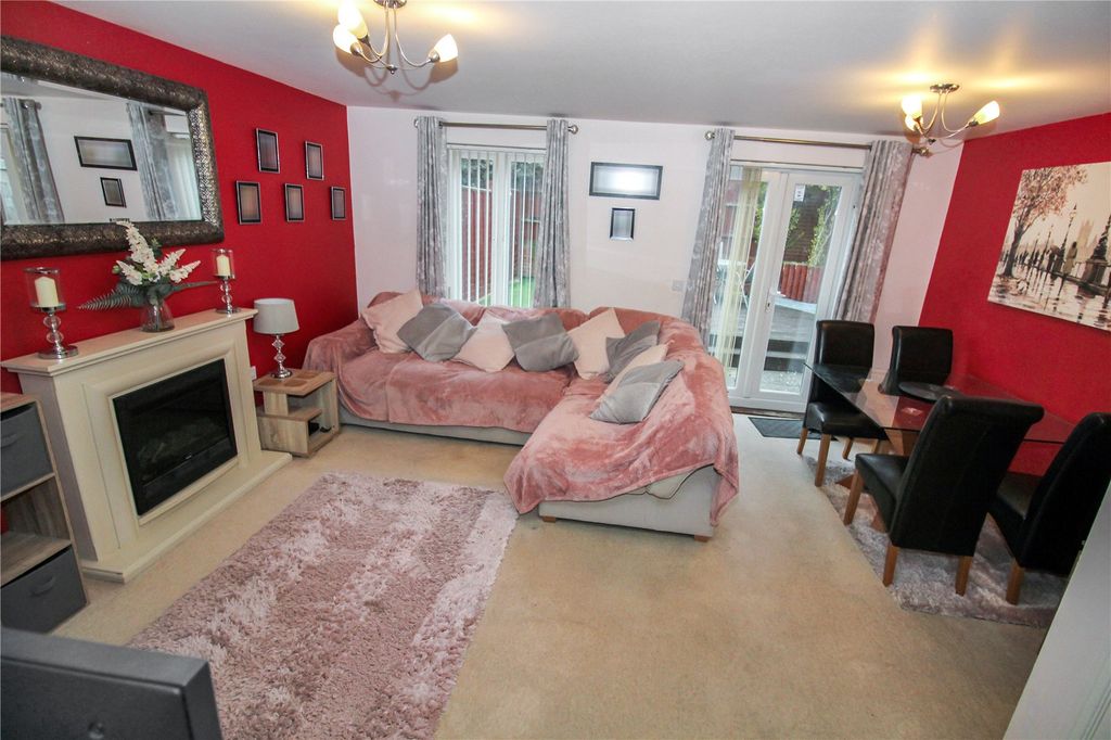 Property photo 2 of 23 Picture No. 11