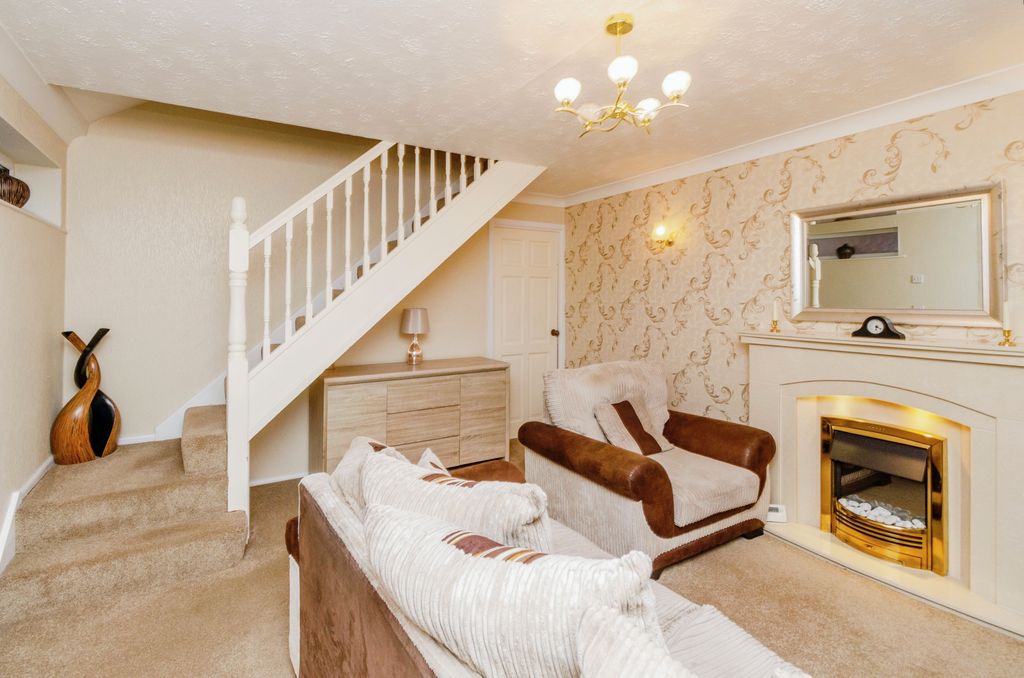 Property photo 2 of 16 Photography