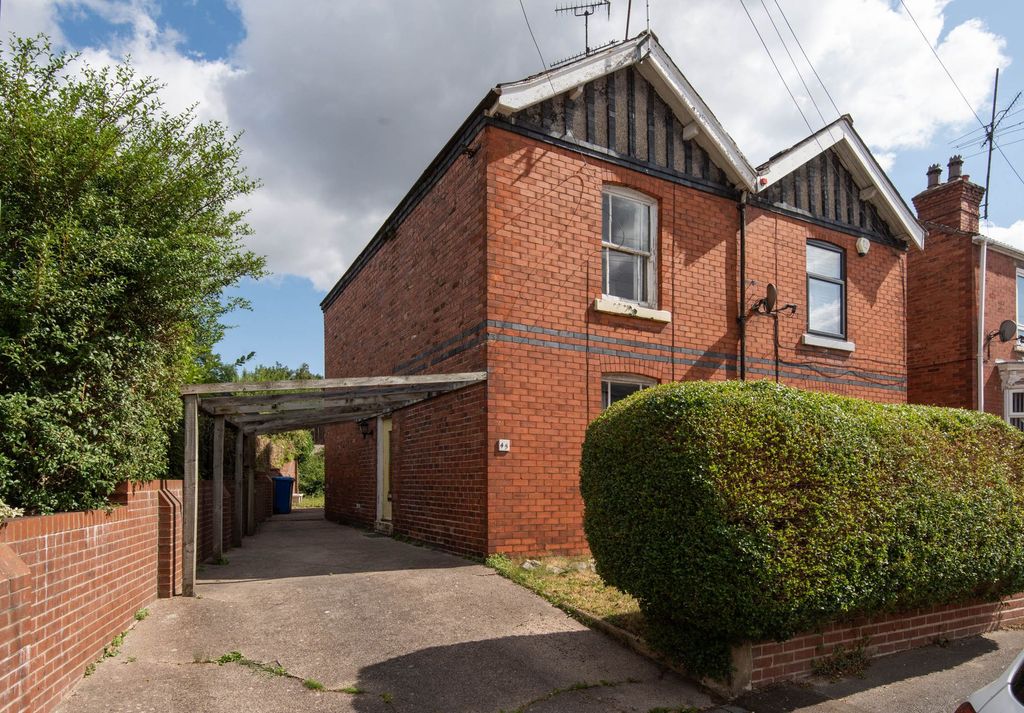 Property photo 1 of 14