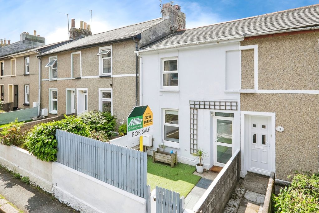 Property photo 3 of 17 11 Rosevean