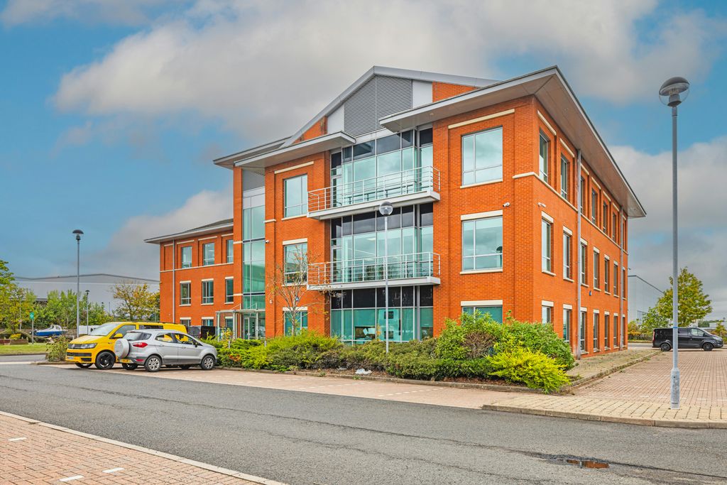 Property photo 1 of 15 Geneva House24 Edit.Jpg