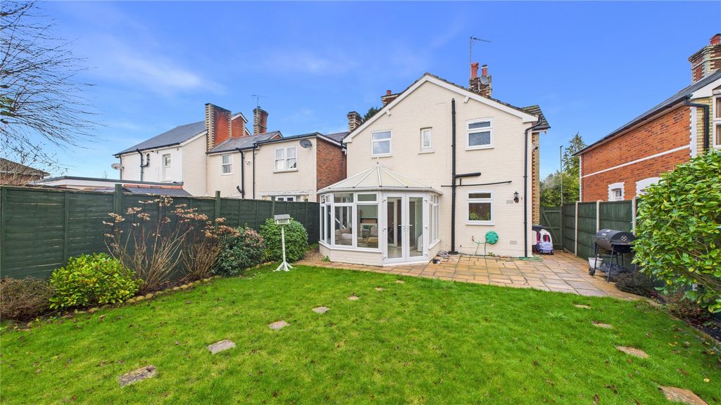 Additional image 18 of 3 bed detached house for saleLightwater, Surrey GU18