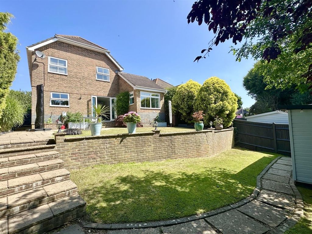Property photo 1 of 23