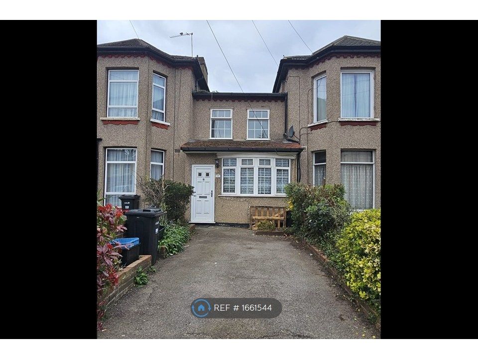 Property photo 1 of 11 Front With Driveway