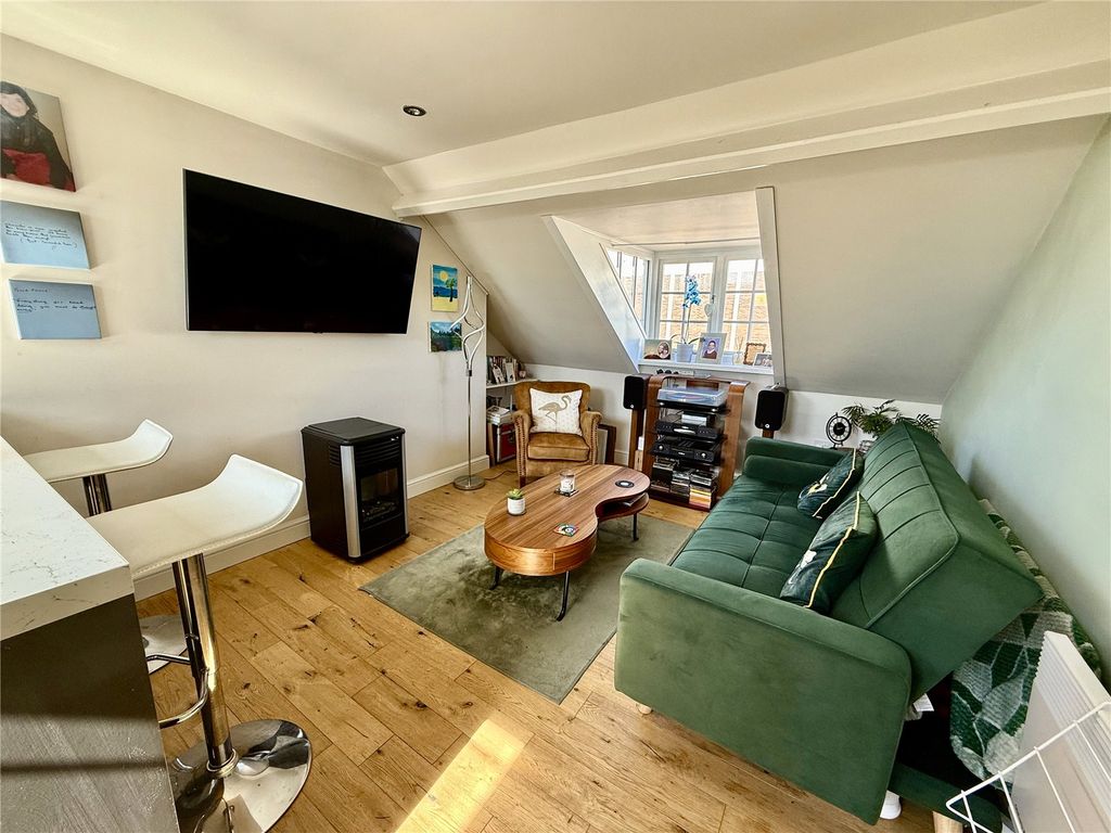 Additional image 9 of 1 bed flat for saleKing Street, Bridlington, East Yorkshire YO15