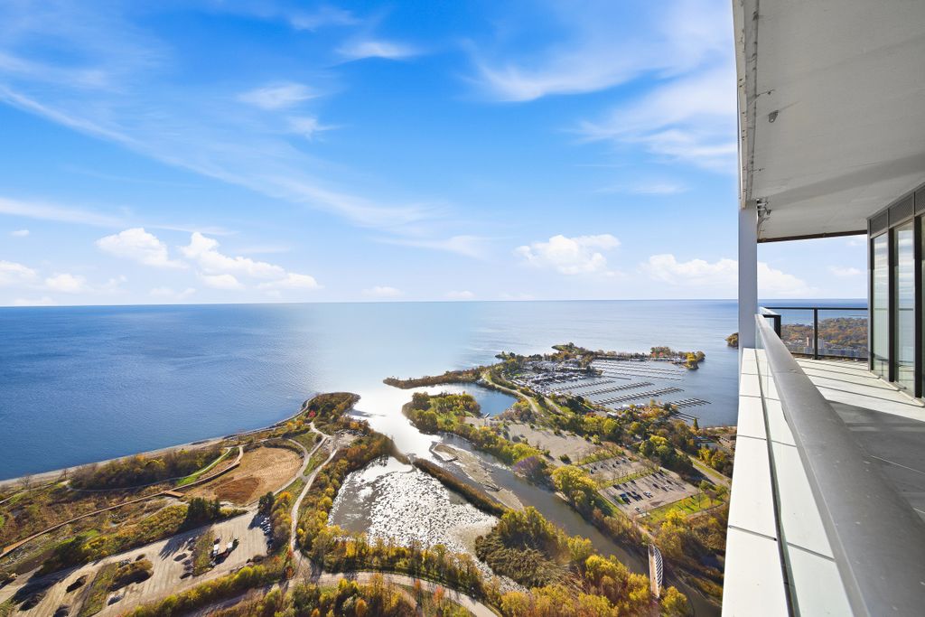 Property photo 1 of 39