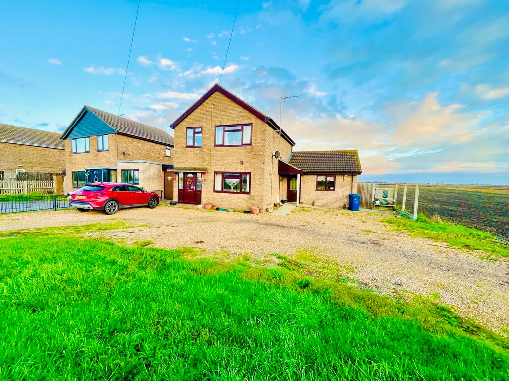 Property photo 1 of 3