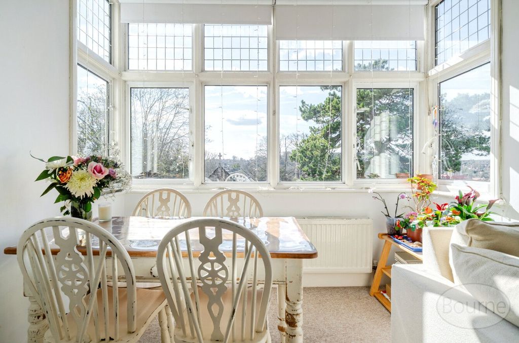 Property photo 3 of 19 Picture No. 05