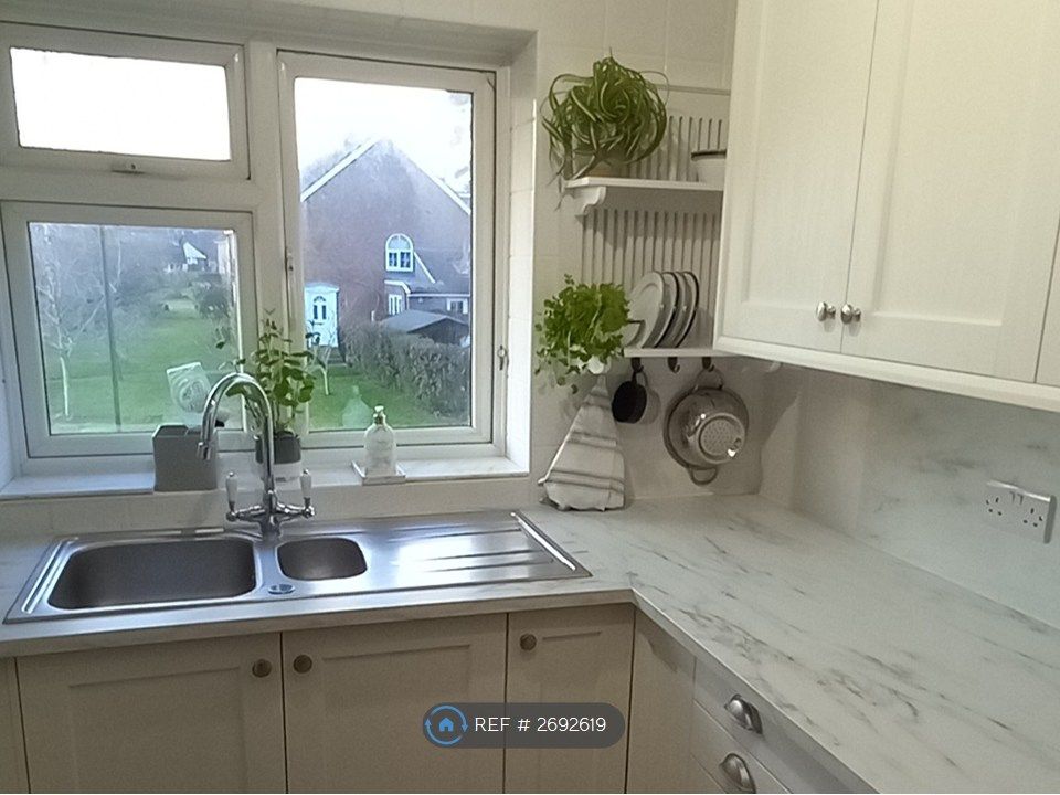 Property photo 2 of 25