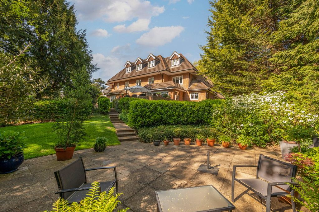 Property photo 3 of 14