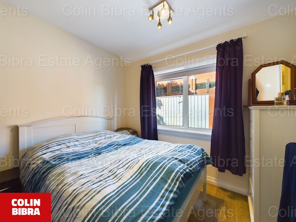Property photo 2 of 14 Cam02538G0-Pr0331-Still005
