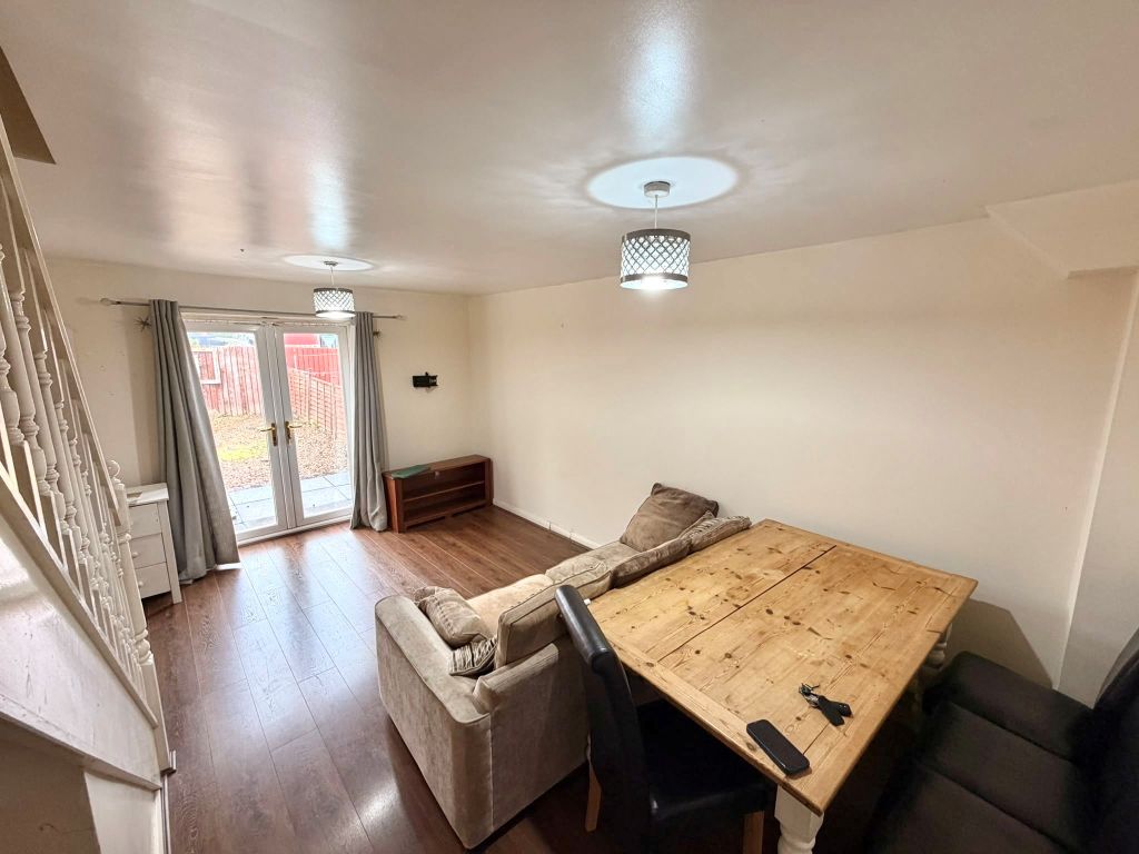 Property photo 3 of 9