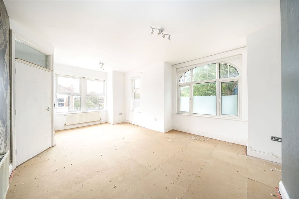 Property photo 2 of 9 Picture No. 06