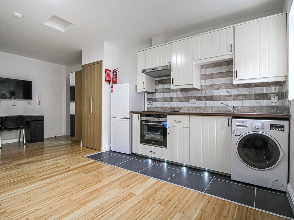 Property photo 3 of 6