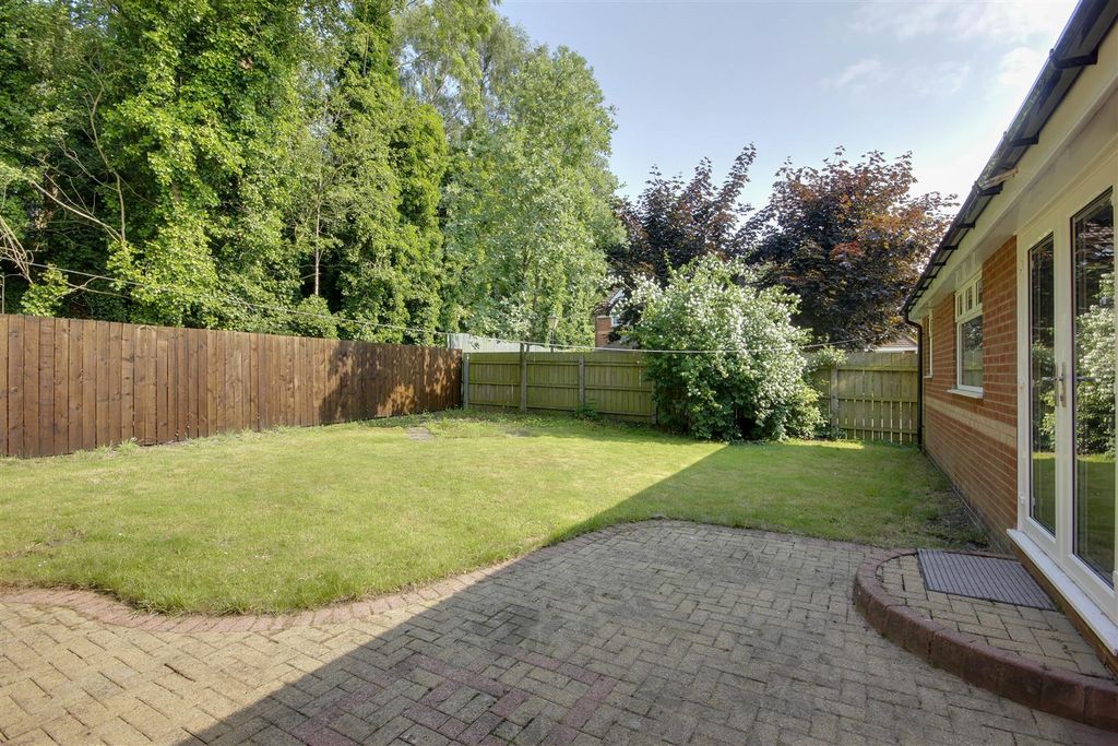 Property photo 3 of 13 Outside