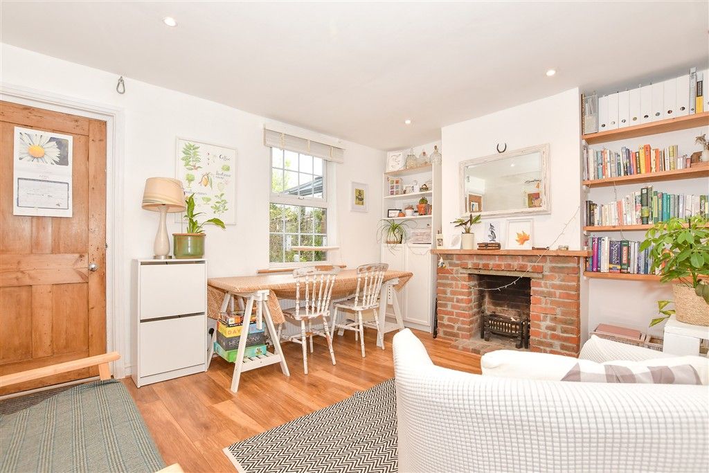 Property photo 3 of 10 Dining Room