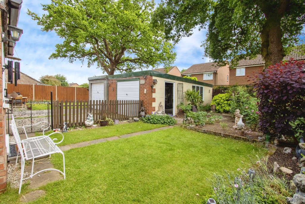 Property photo 2 of 15