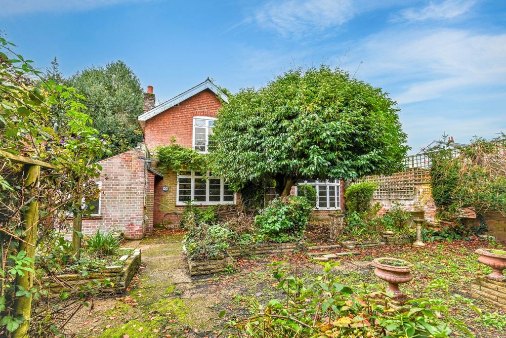 Property photo 1 of 10