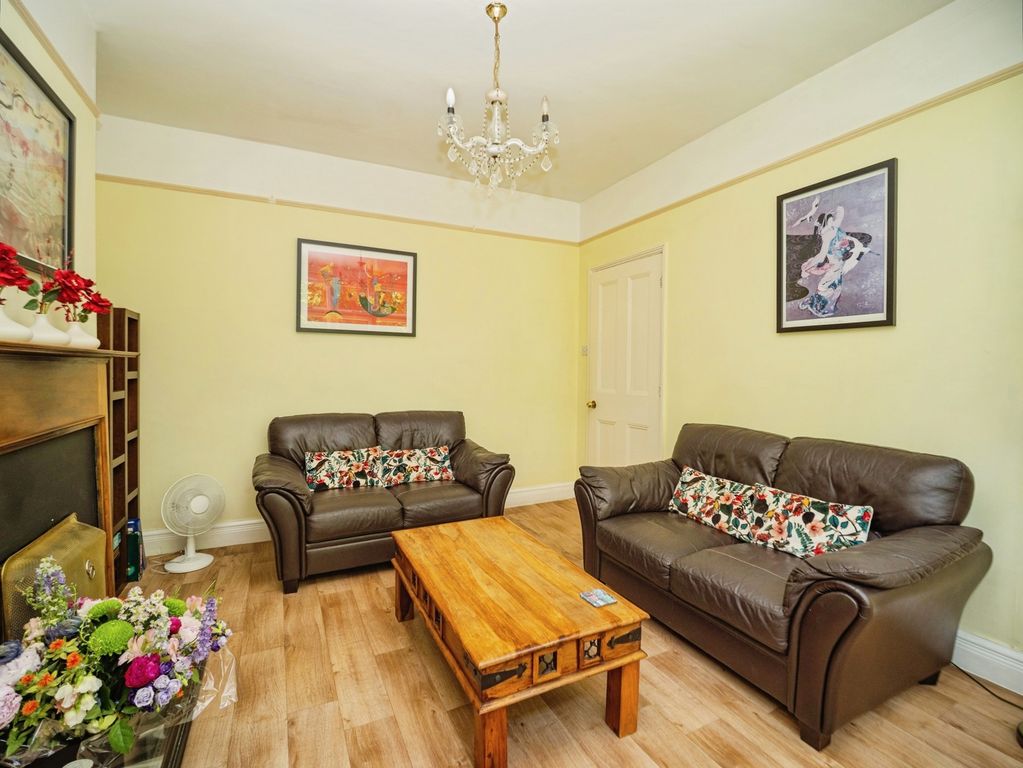 Property photo 3 of 23 Pbox-Img.Jpg