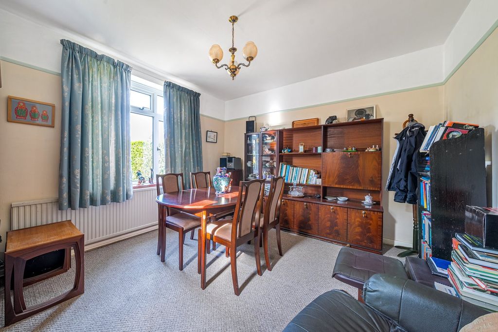 Property photo 3 of 13