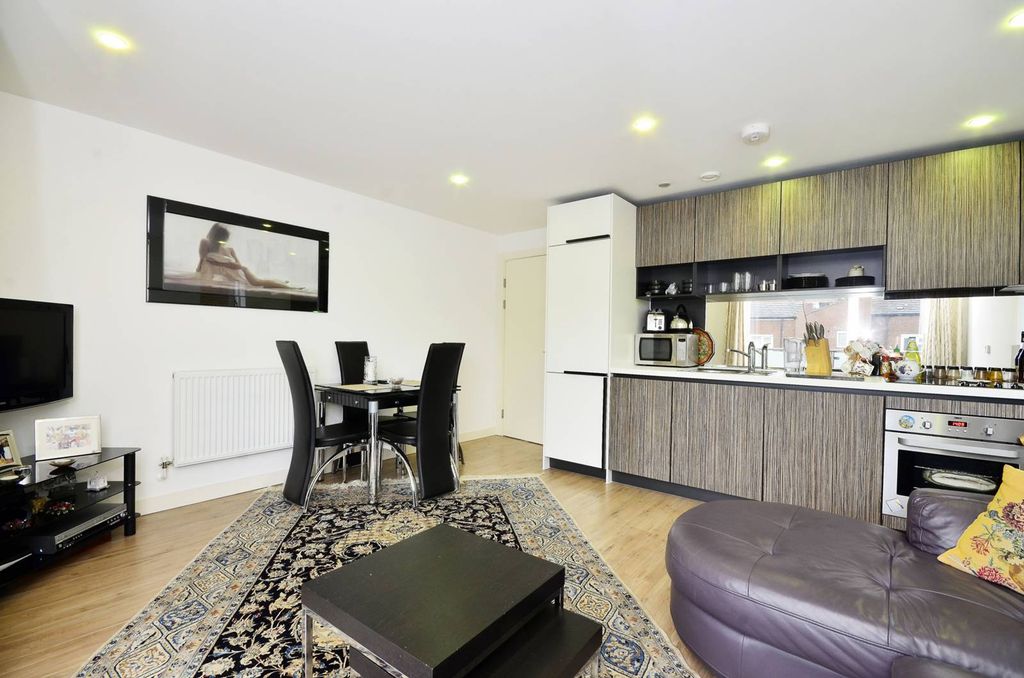 Property photo 1 of 5
