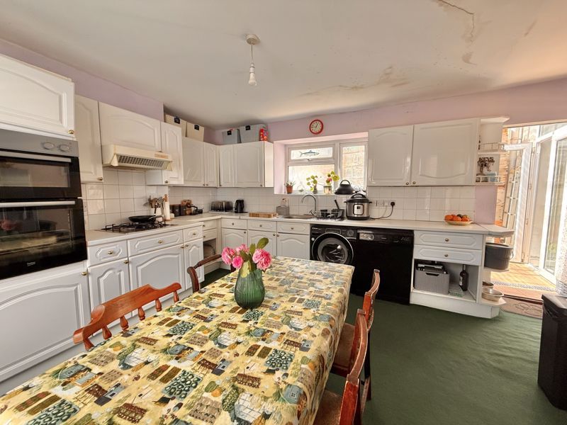 Property photo 3 of 19 Photo 22