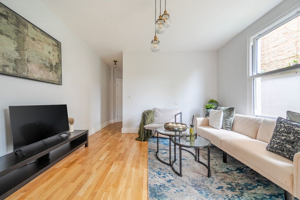 Property photo 3 of 25 Picture No. 36