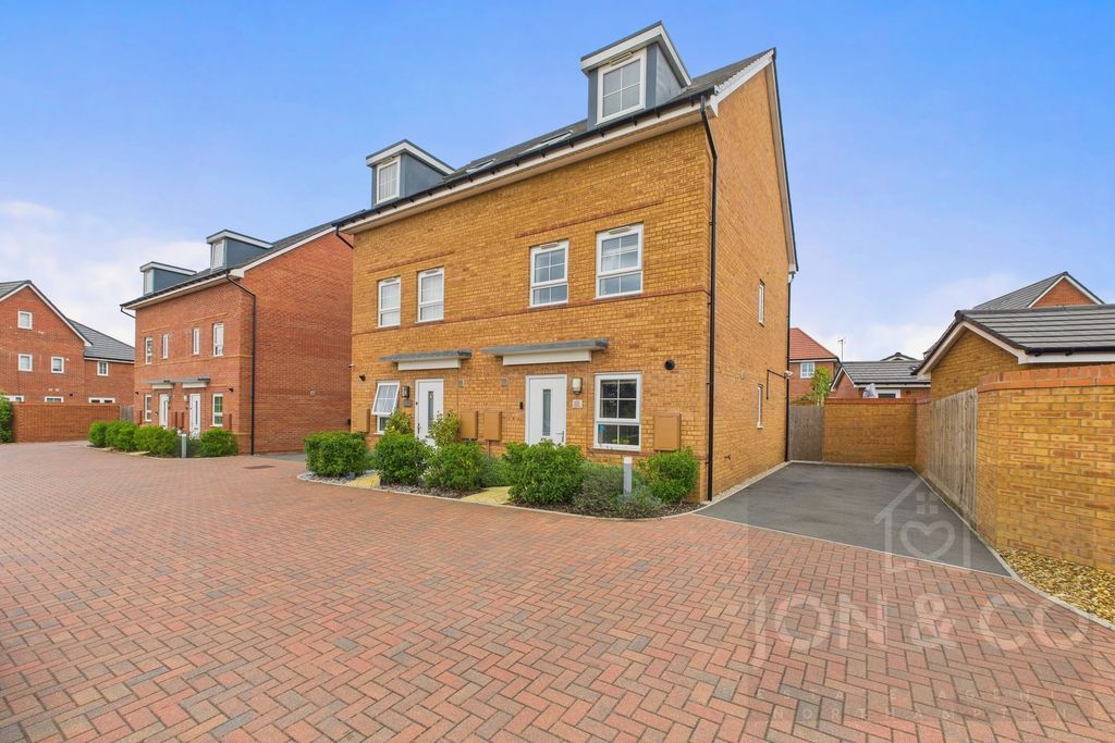 Property photo 1 of 24