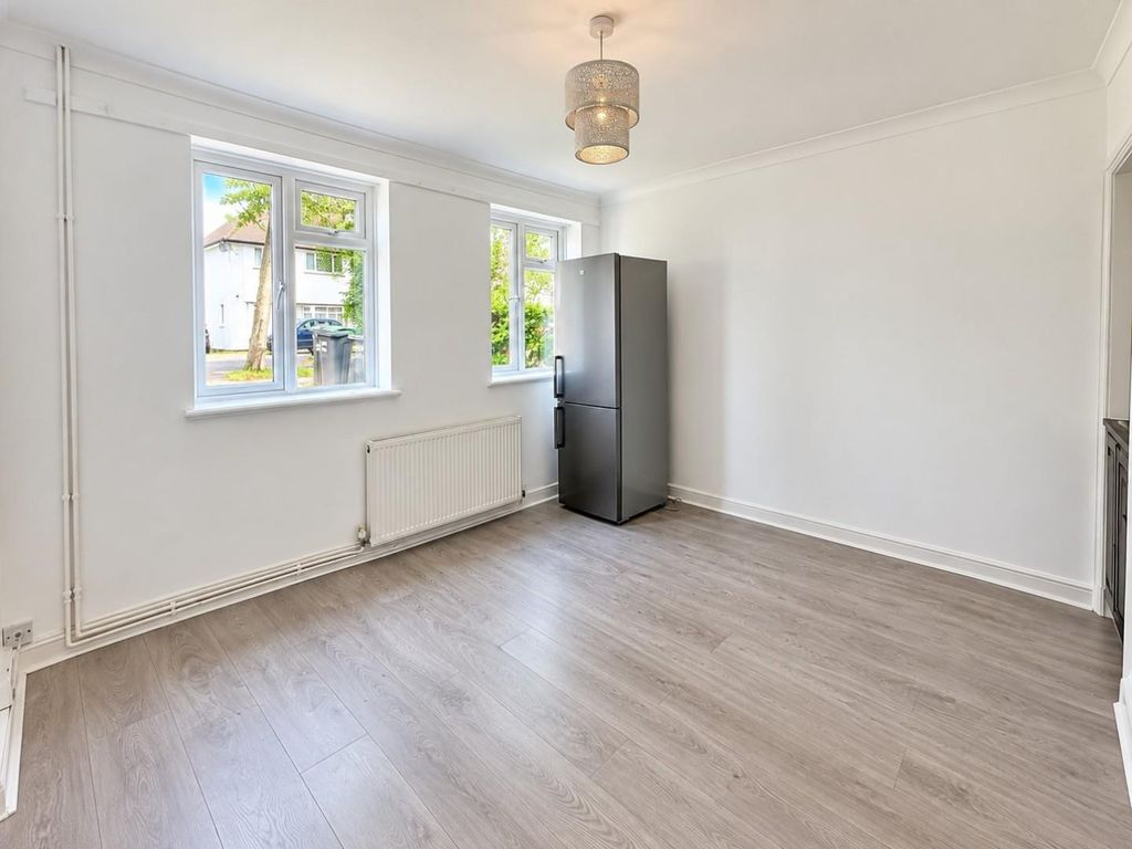 Property photo 2 of 11 3.Jpg