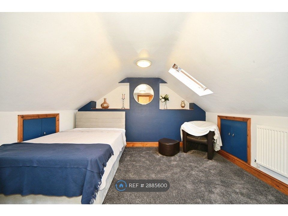 Property photo 1 of 13 Room 1