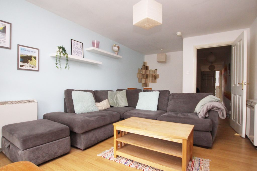 Property photo 2 of 7 Photo 2