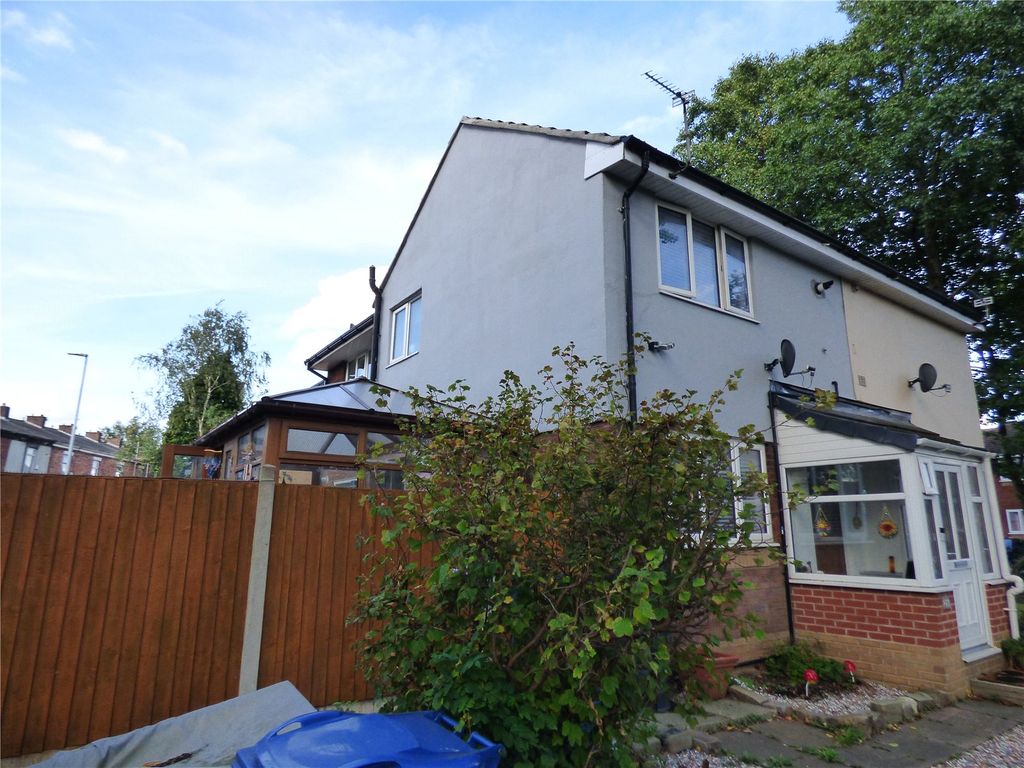 Property photo 2 of 16 Picture No. 13