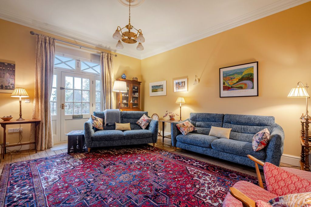 Property photo 3 of 16