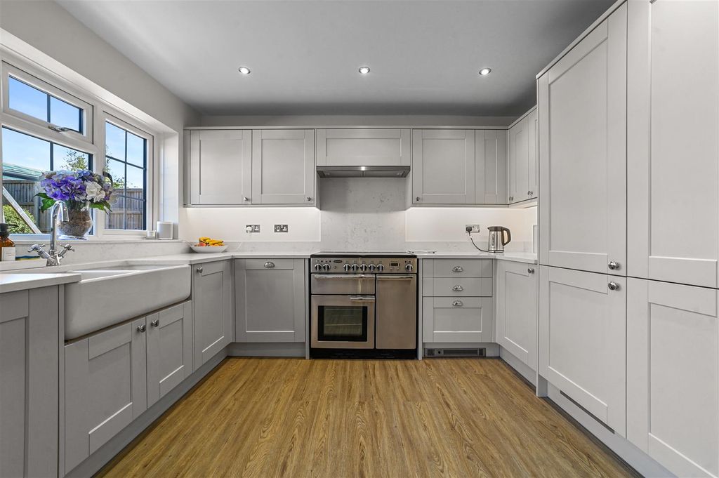 Property photo 2 of 23 Kitchen Dining Room