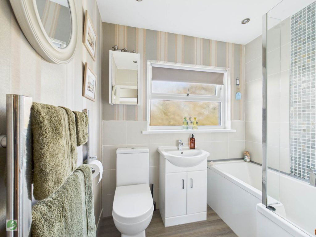 Additional image 8 of 2 bed flat for saleBay View Road, East Looe PL13