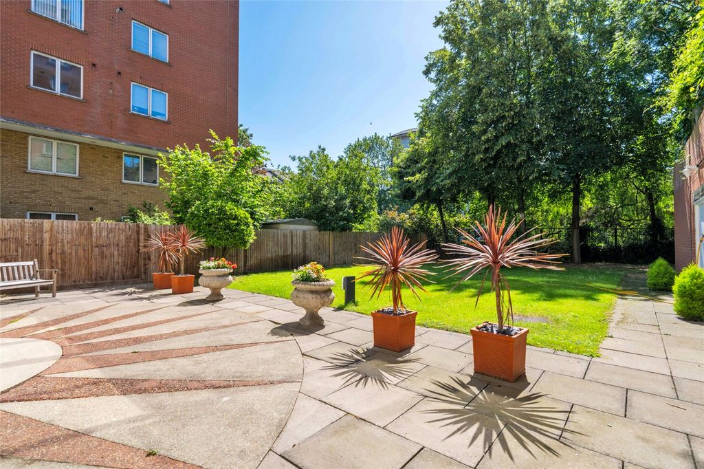 Property photo 2 of 18 Picture No. 05
