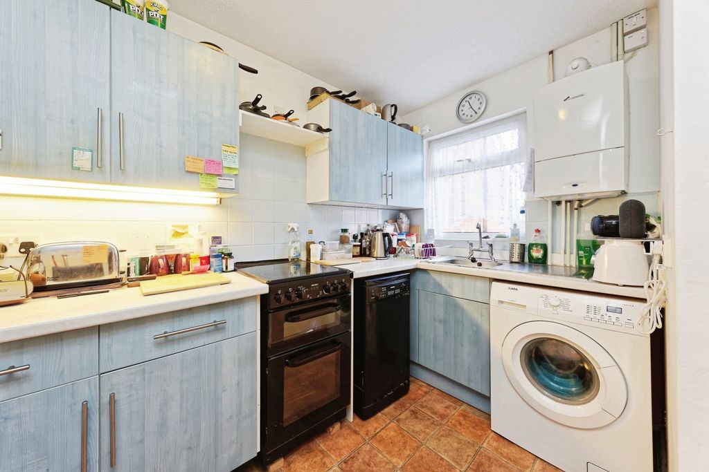 Property photo 3 of 15 Photo