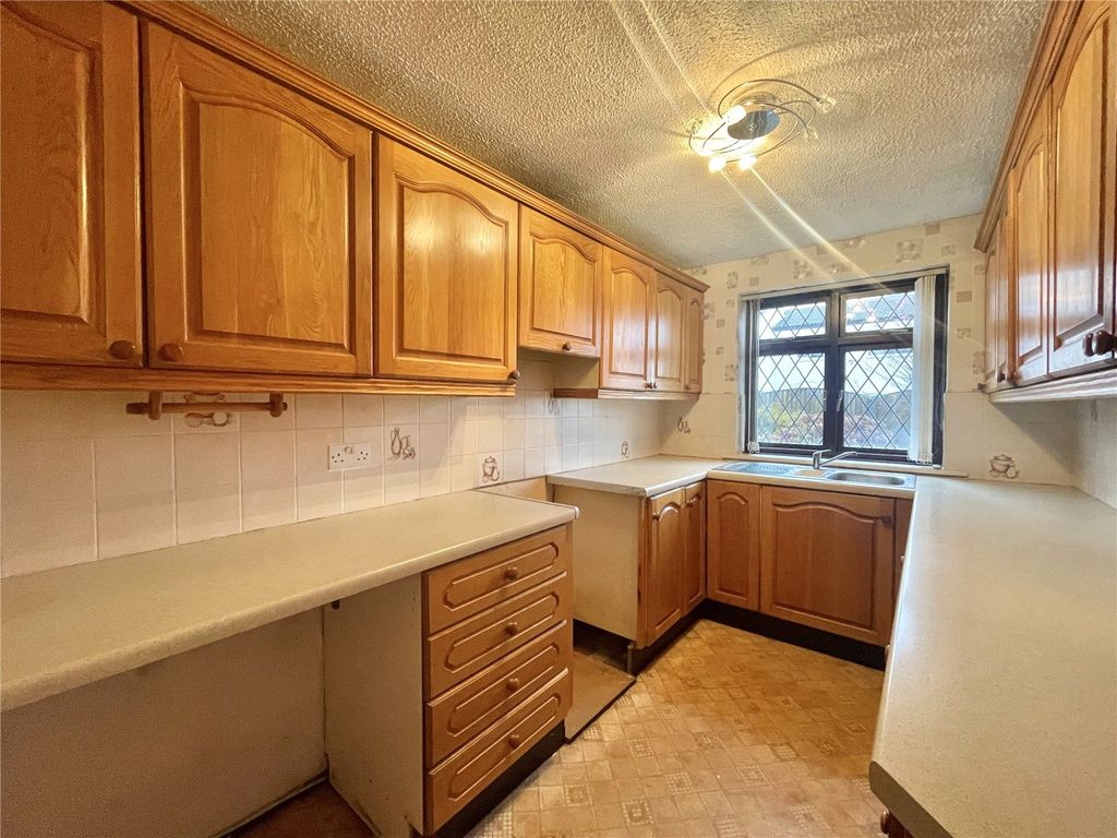 Property photo 3 of 16 Picture No. 23