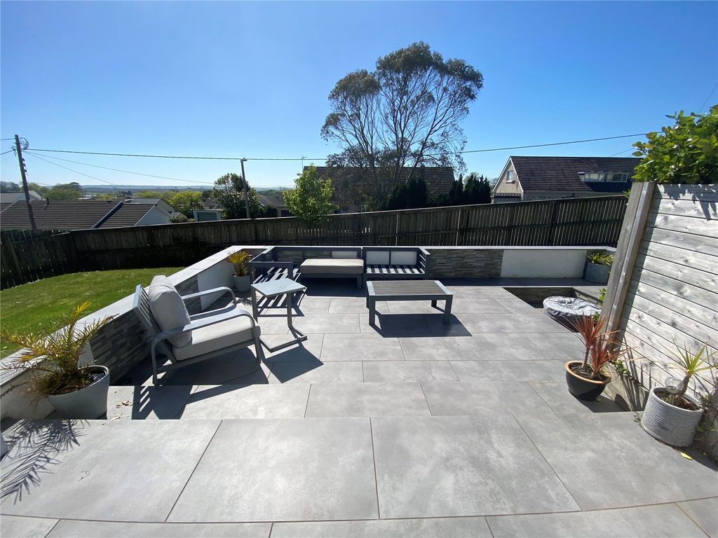 Property photo 2 of 20 Picture No. 06