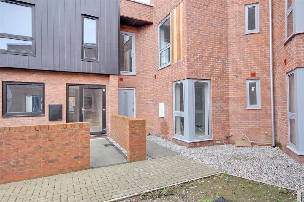 Property photo 1 of 14 Img_0040-Img_0042_Lzn - Plot 21 Old School Walk.Jp