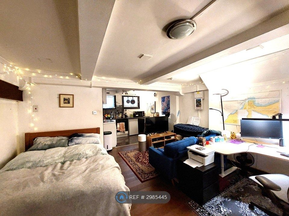 Property photo 2 of 5