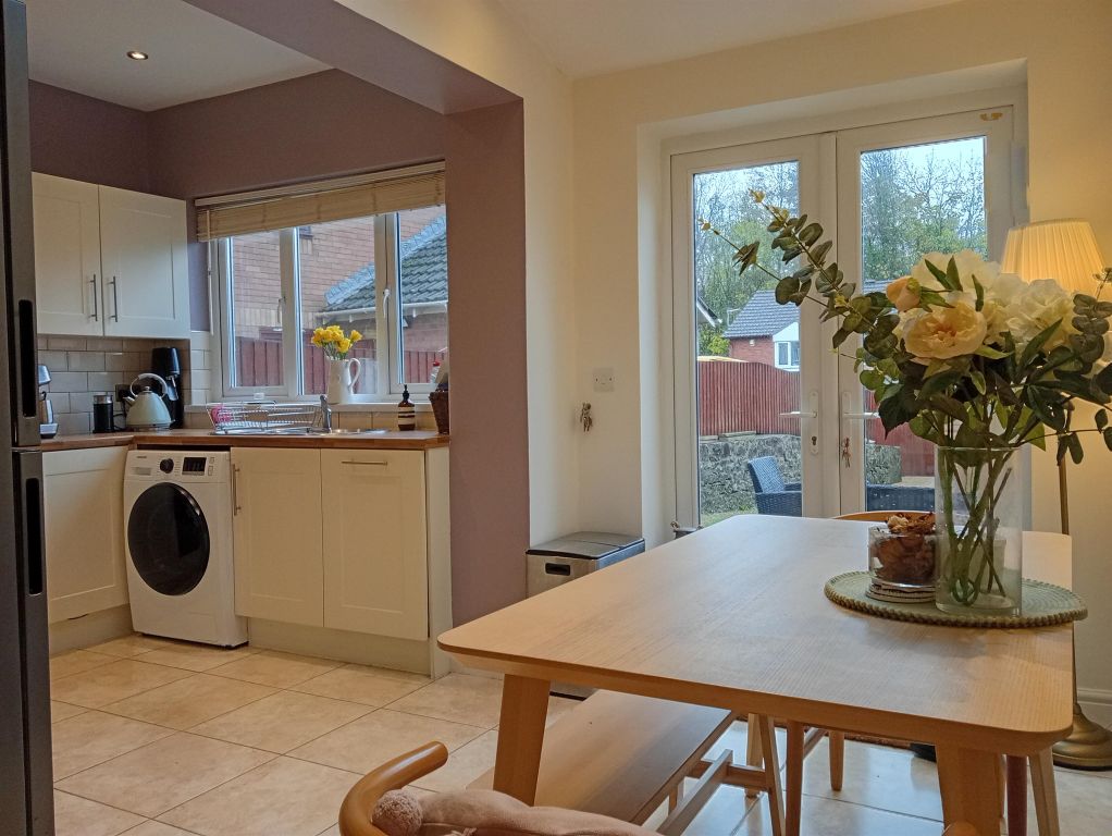 Property photo 2 of 9