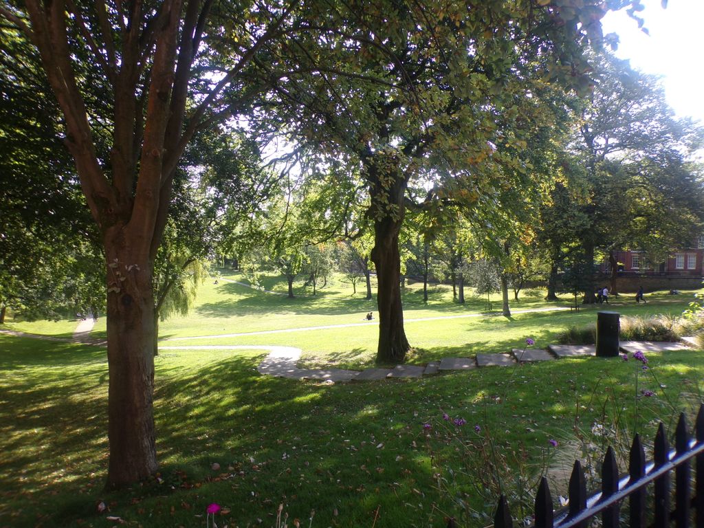 Property photo 3 of 11