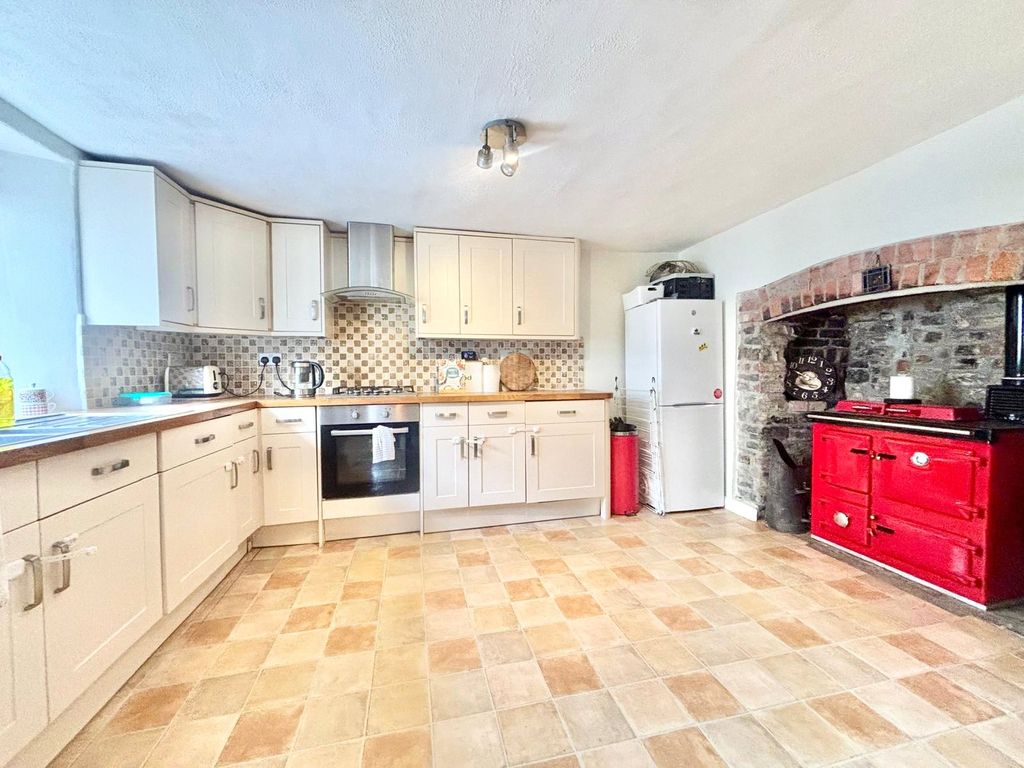 Property photo 2 of 11 Picture No. 03