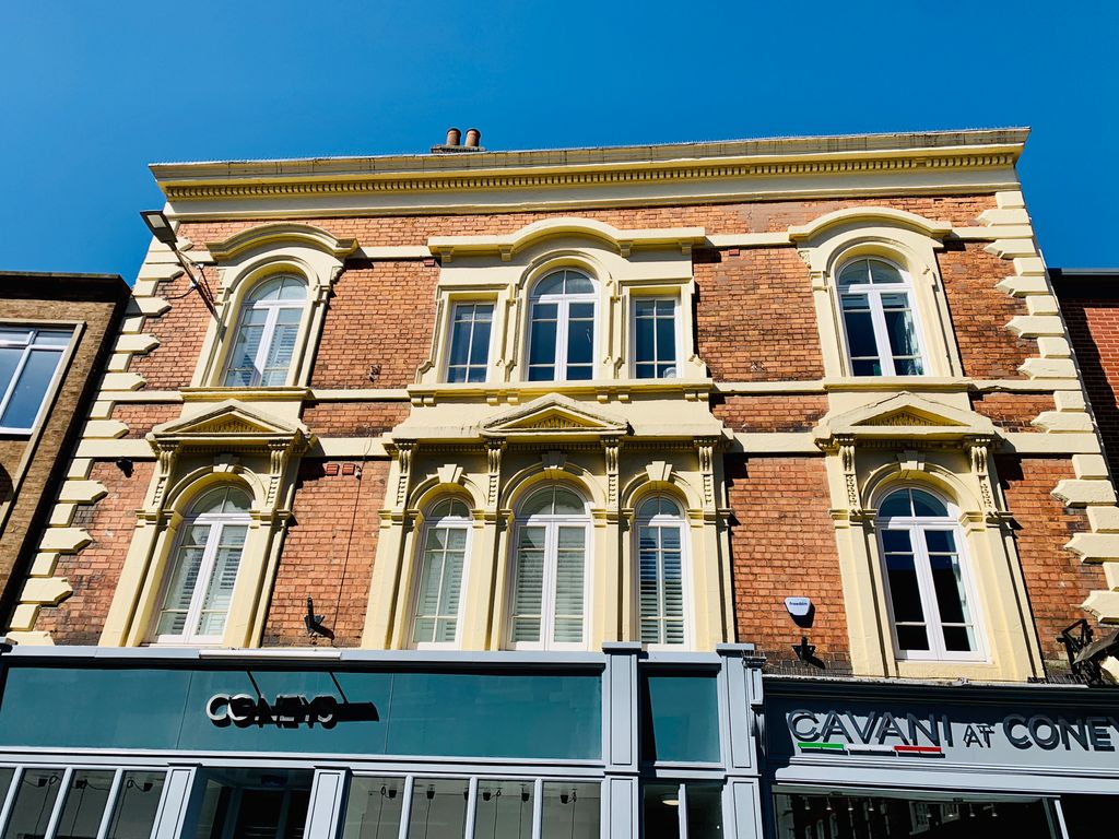 Property photo 2 of 7 Front