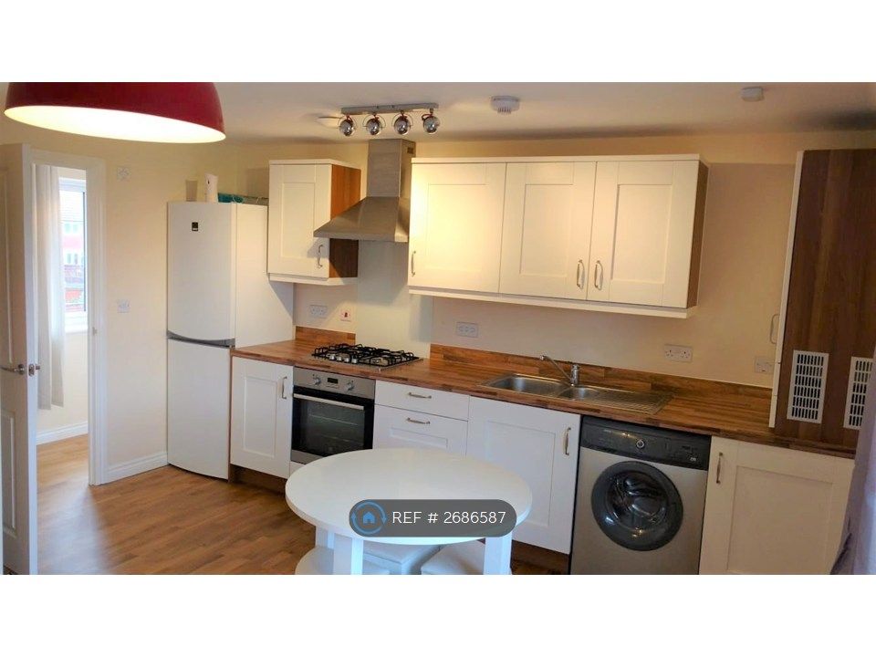 Property photo 3 of 10 Kitchen/Diner