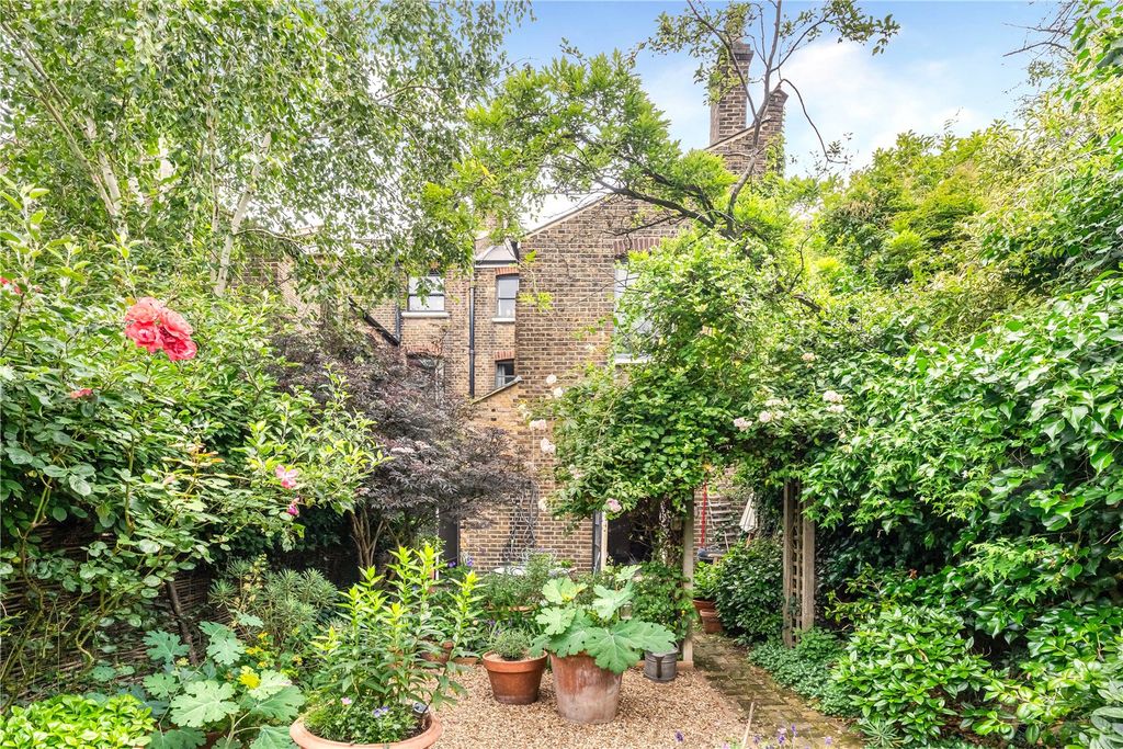 Property photo 3 of 19 Picture No. 03