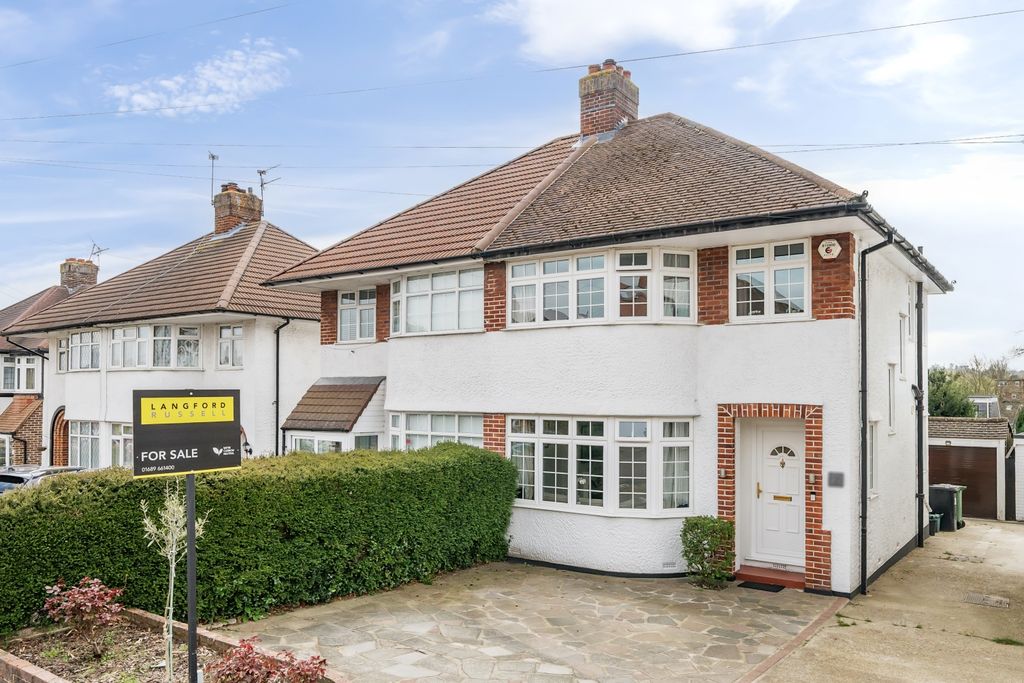 Property photo 1 of 30 External